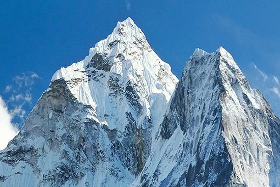 Mt. Ama Dablam in the Everest Region of the Himalayas, Nepal_Andrii Vergeles_AdobeStock_550x367.jpg