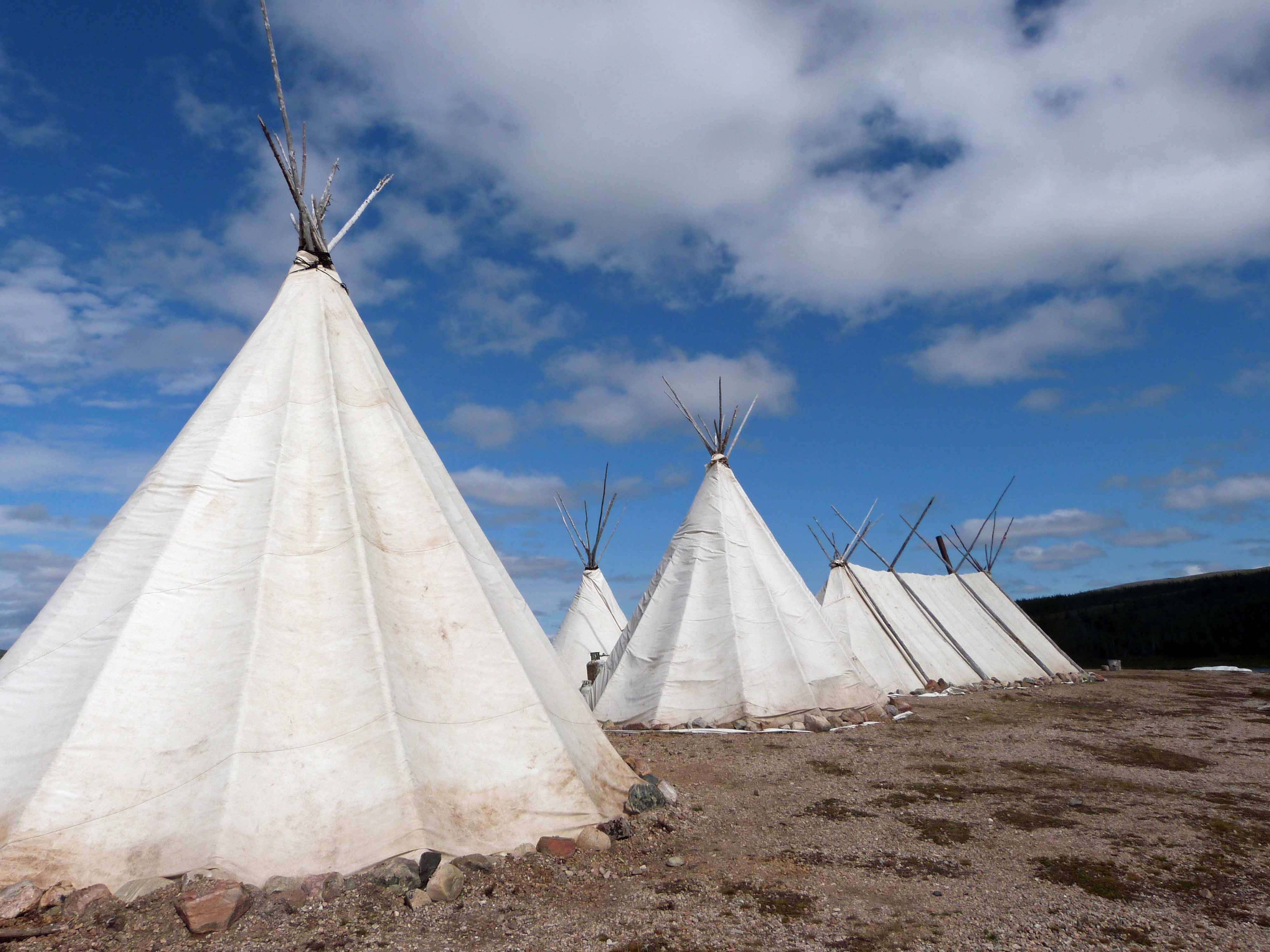 Tipi Mushuau-nipi_Aug2012.jpg