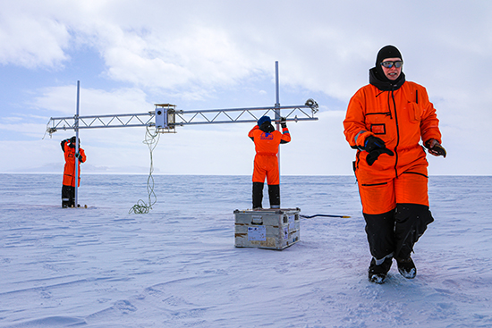 Sounding Far South -dokumentti_Niko Nurminen_550x367.jpg