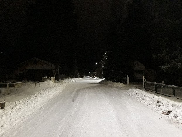 accumulating snow on the banks.jpg