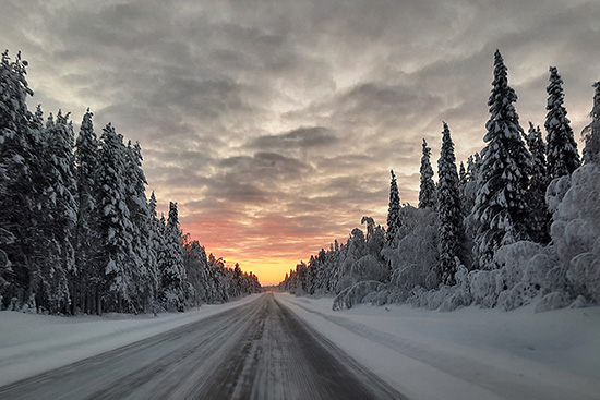 8.12. Vihreä siirtymä kuvituskuva 550x367.jpg